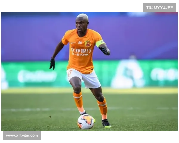 埃弗拉职业生涯十大经典时刻回顾 力量与荣耀并存的传奇瞬间